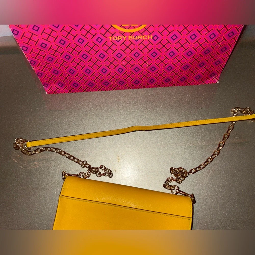 Tory Burch crossbody - Picture 7 of 7